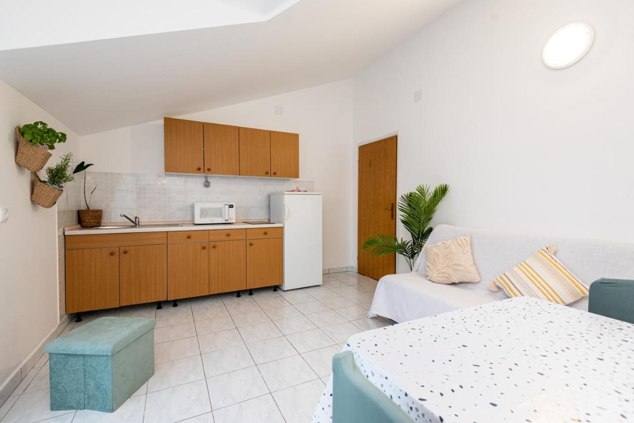 Magnolia Apartmani Vodice Eksteriør billede