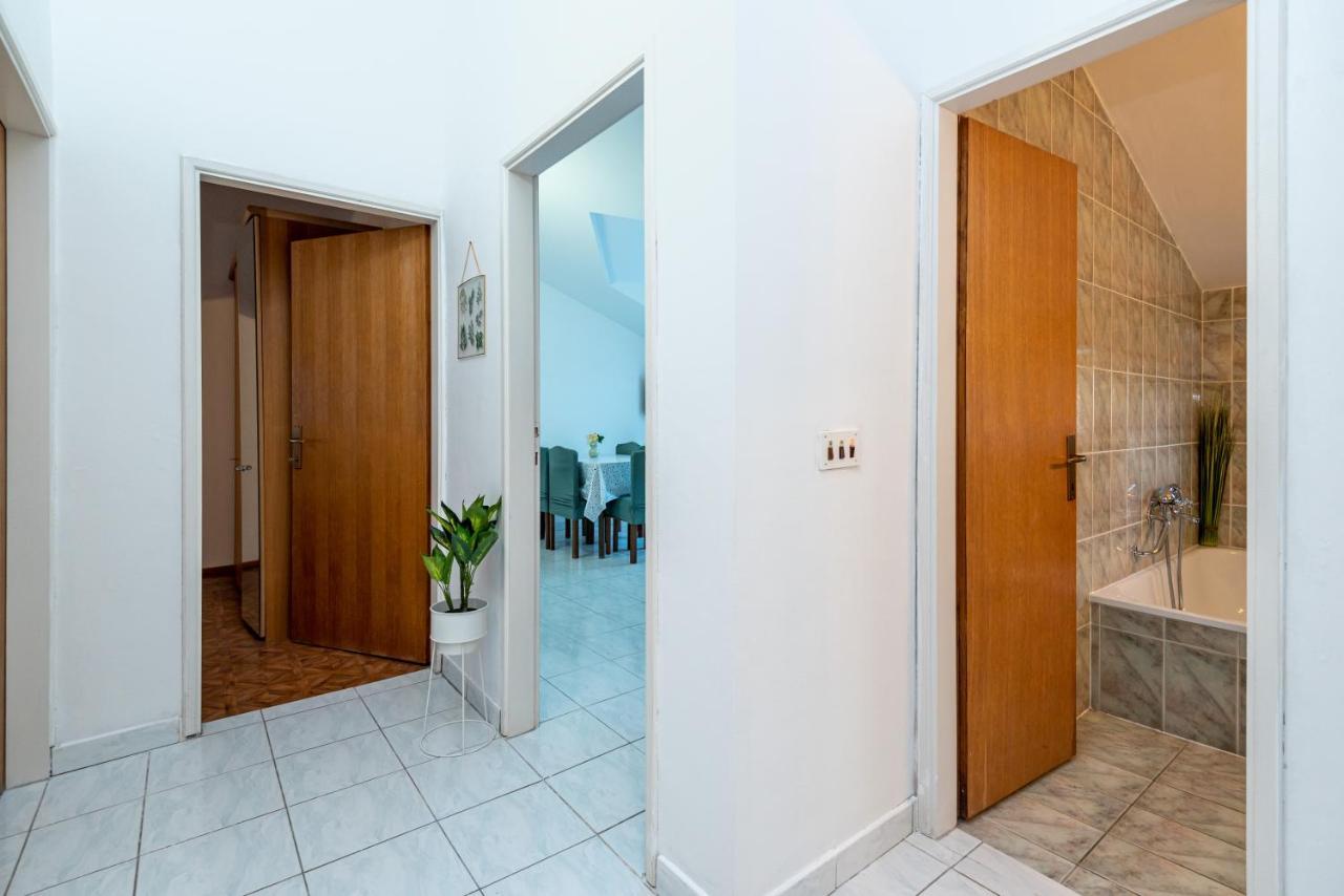 Magnolia Apartmani Vodice Eksteriør billede